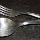 Folding spoon-and-fork