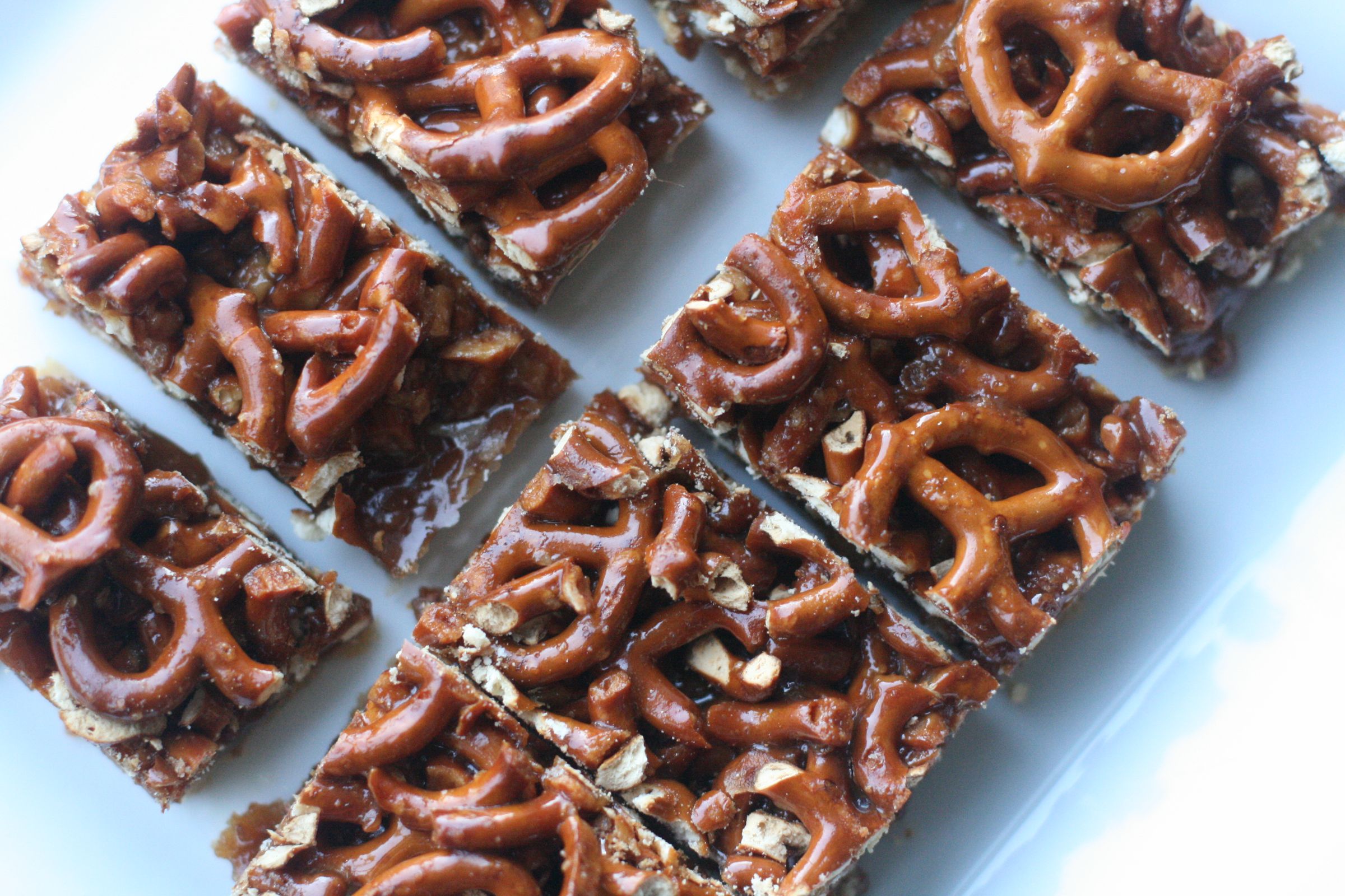 Pi Bars - (P)retzel (i)nsanity Bars (aka Pretzel Caramel Pie Bars)