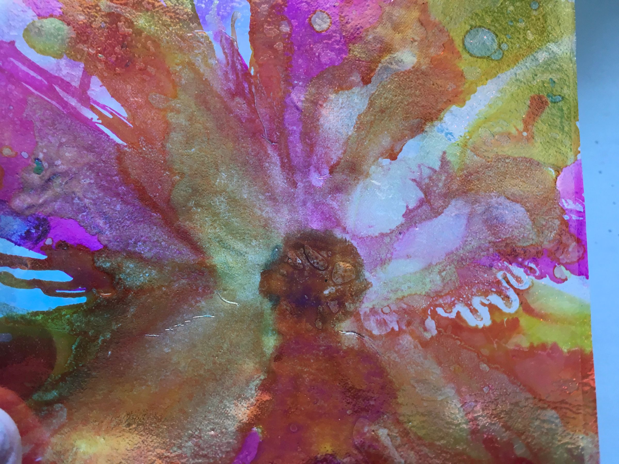 Alcohol Ink and Angelina Film GravityDefying Sculpture 6 Steps (with