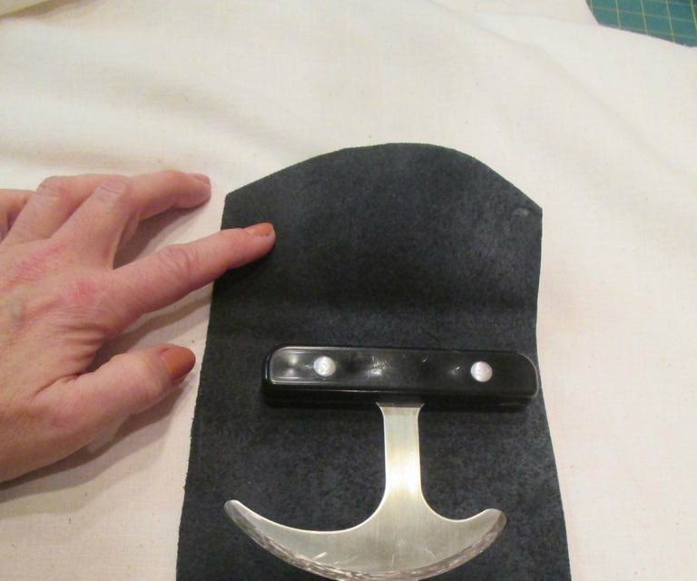 Handicap Knife Holder