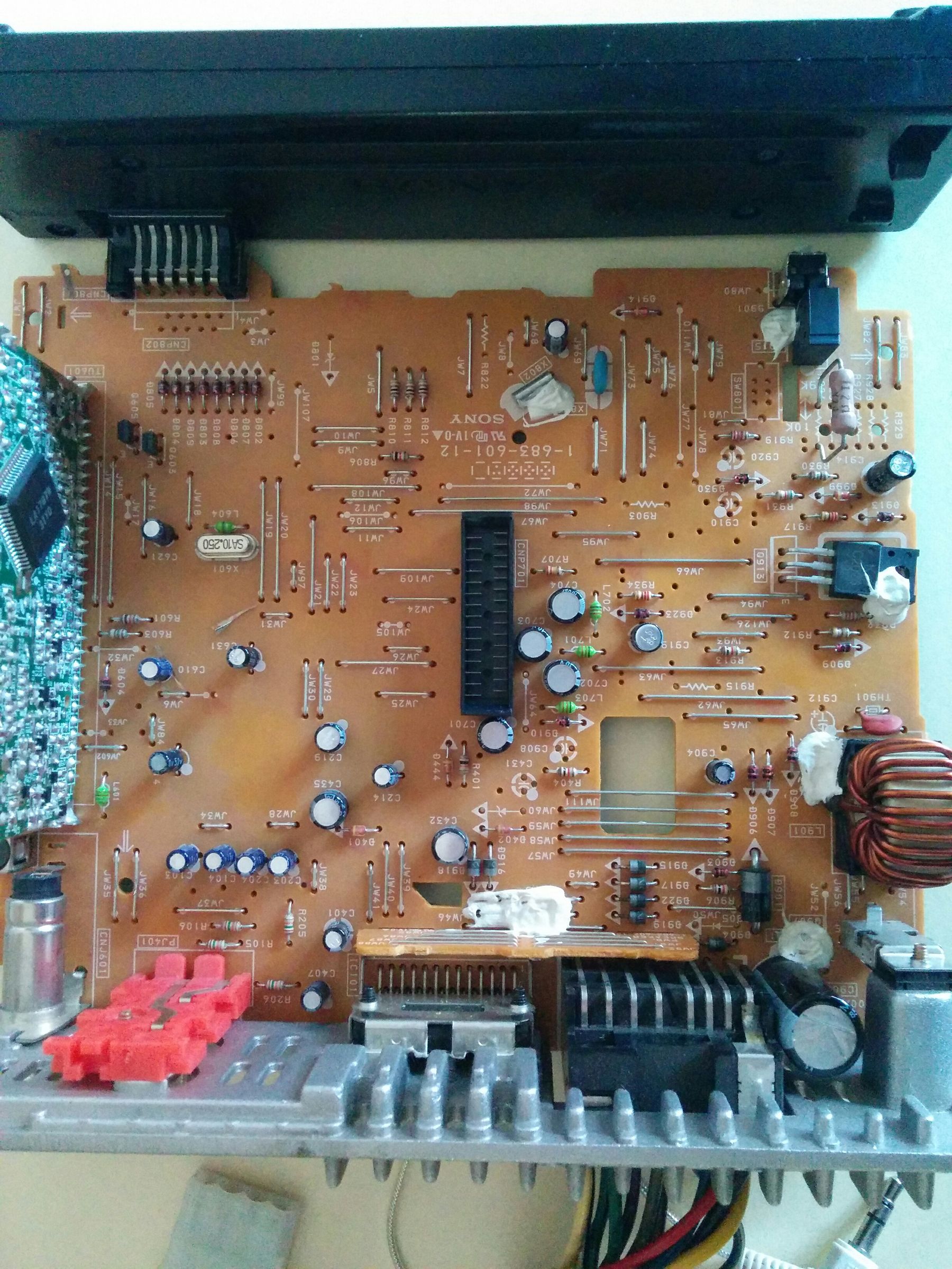 Recycling Old Car Radio Into an Audio Amplifier 9 Steps (with