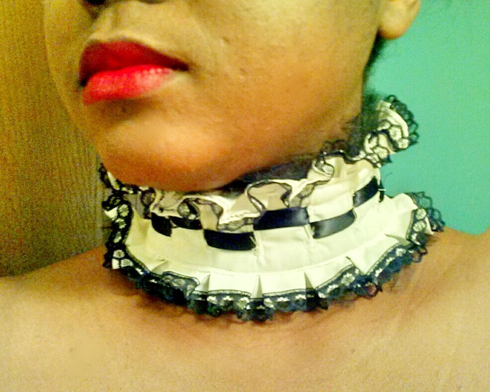 DIY Checkered Detail Lolita Collar
