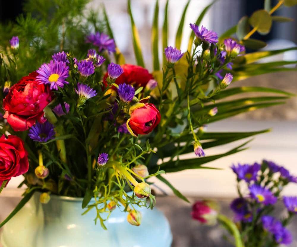 How to Arrange Grocery Store Flowers