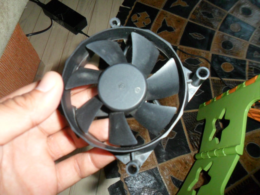 Old PC Fan > Wind Turbine in 10 Minutes 4 Steps Instructables