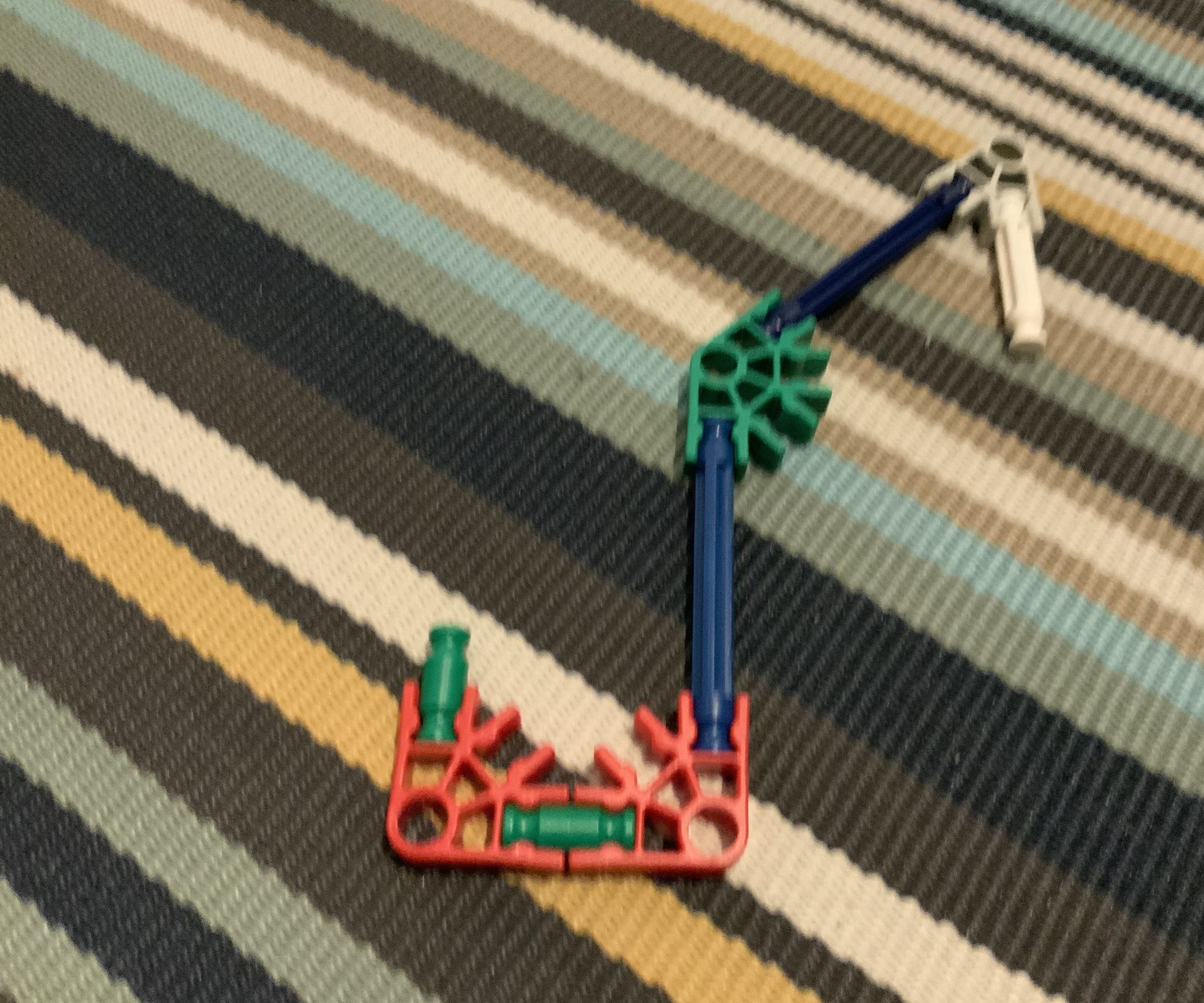 Knex Tiny Coat Hanger 3 Steps Instructables