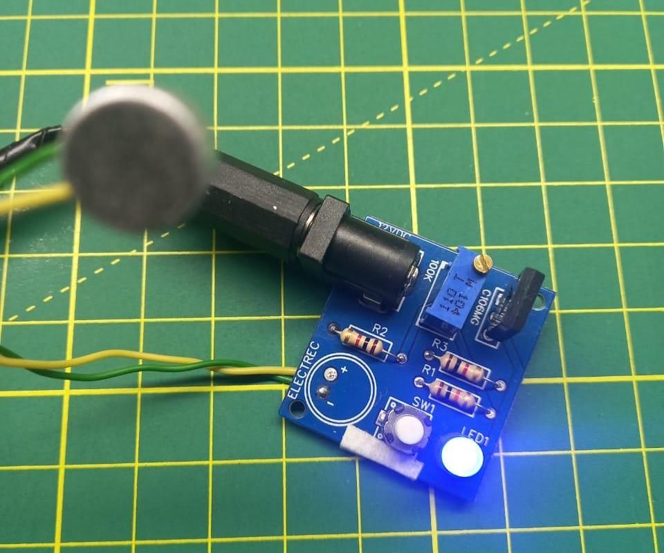 SOUND DETECTOR WITH SCR