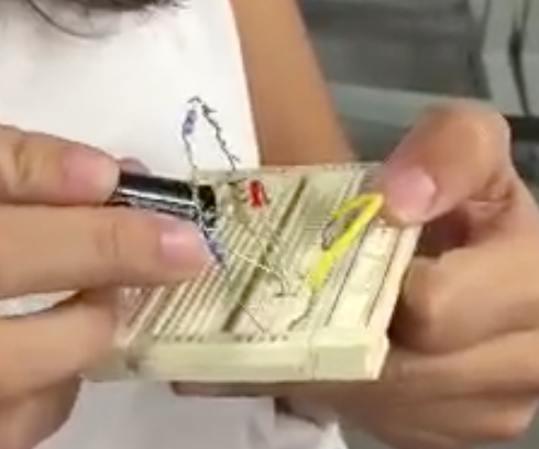 Encender Un LED En Un Protoboard