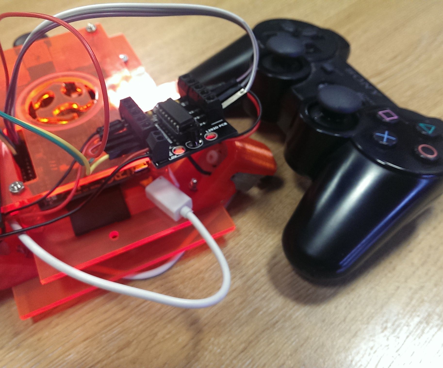 Remote Raspberry Pi Robot (PS3 Controller) - Fablab NerveCentre