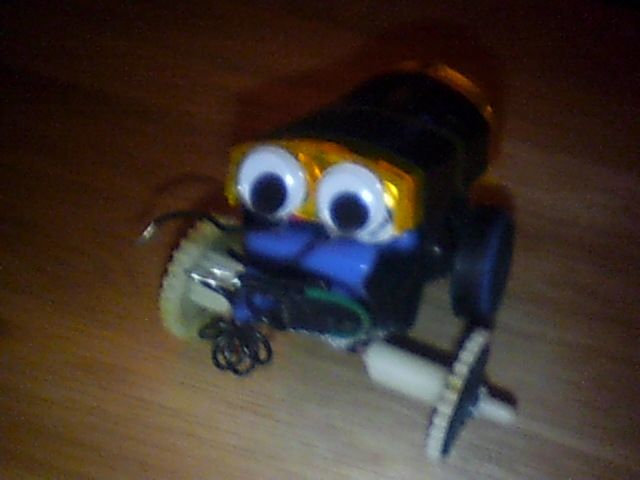 DuneBot 1.2 - an EasyBot Slideshow