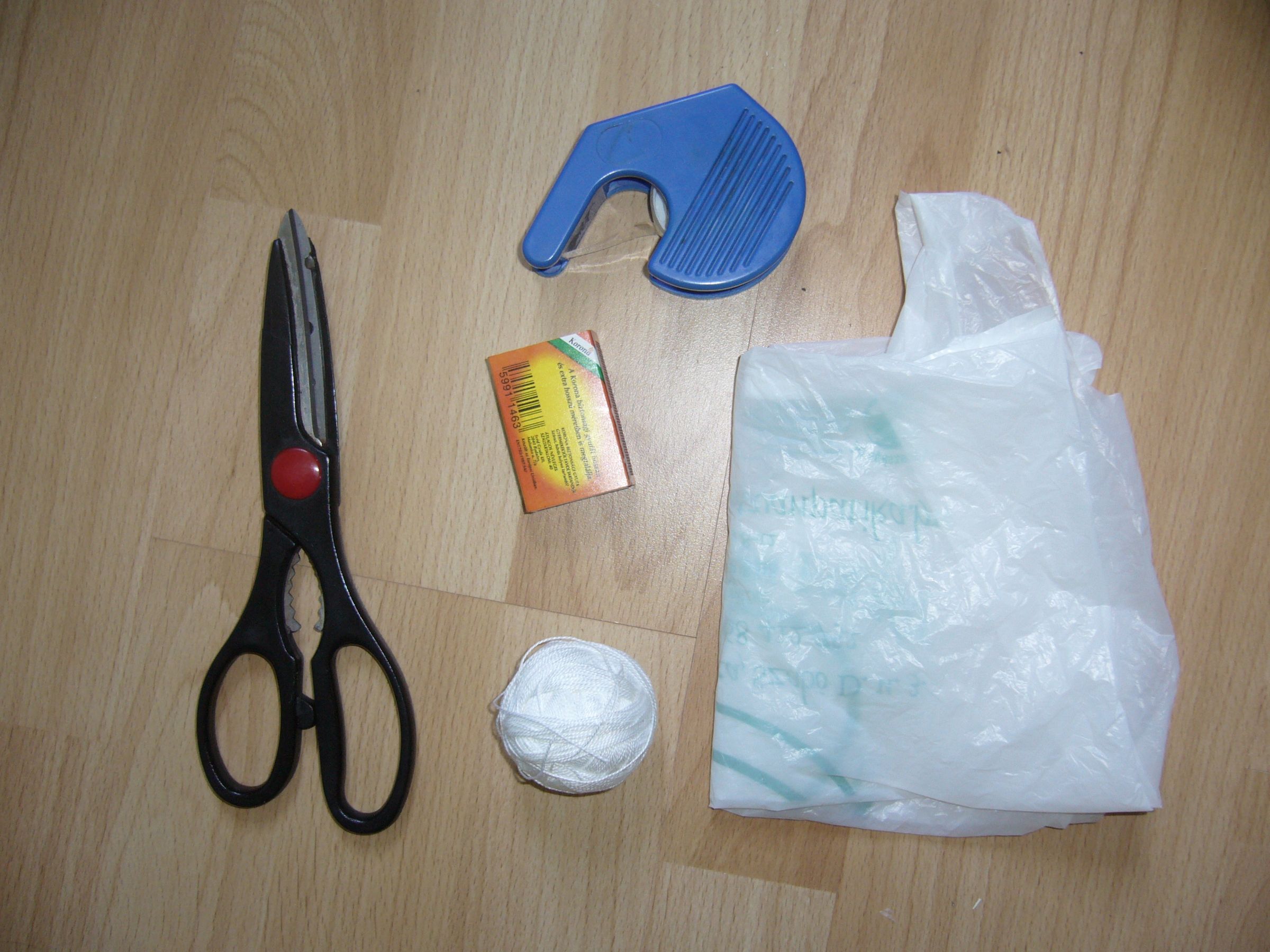 Mini Matchbox-Parachute