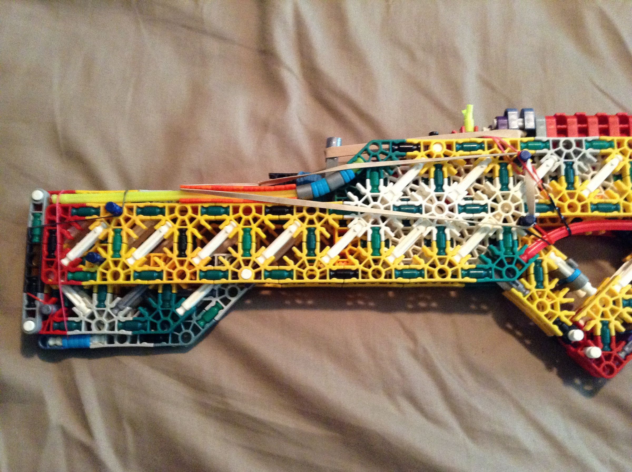 Jareds T.B.A.R (Tactical Bullpup Assault Rifle) Knex Weapon of Mass Destruction:)