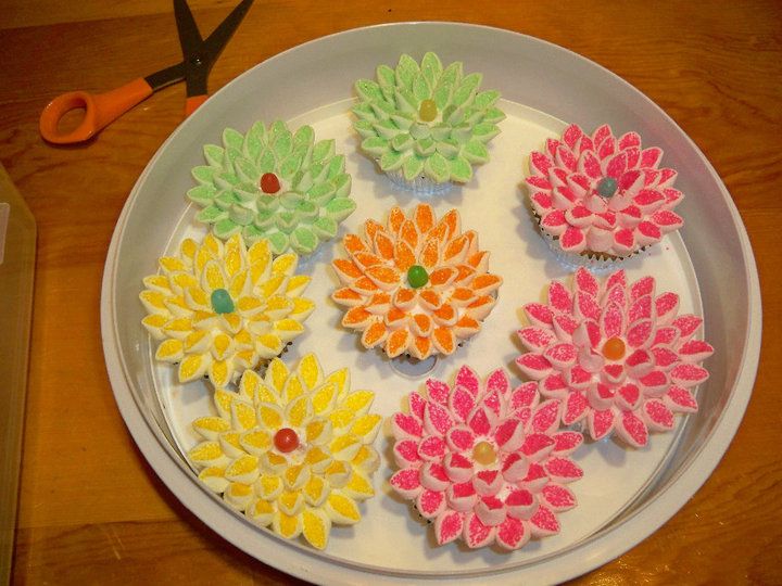 Marshmallow Flower Cupcakes