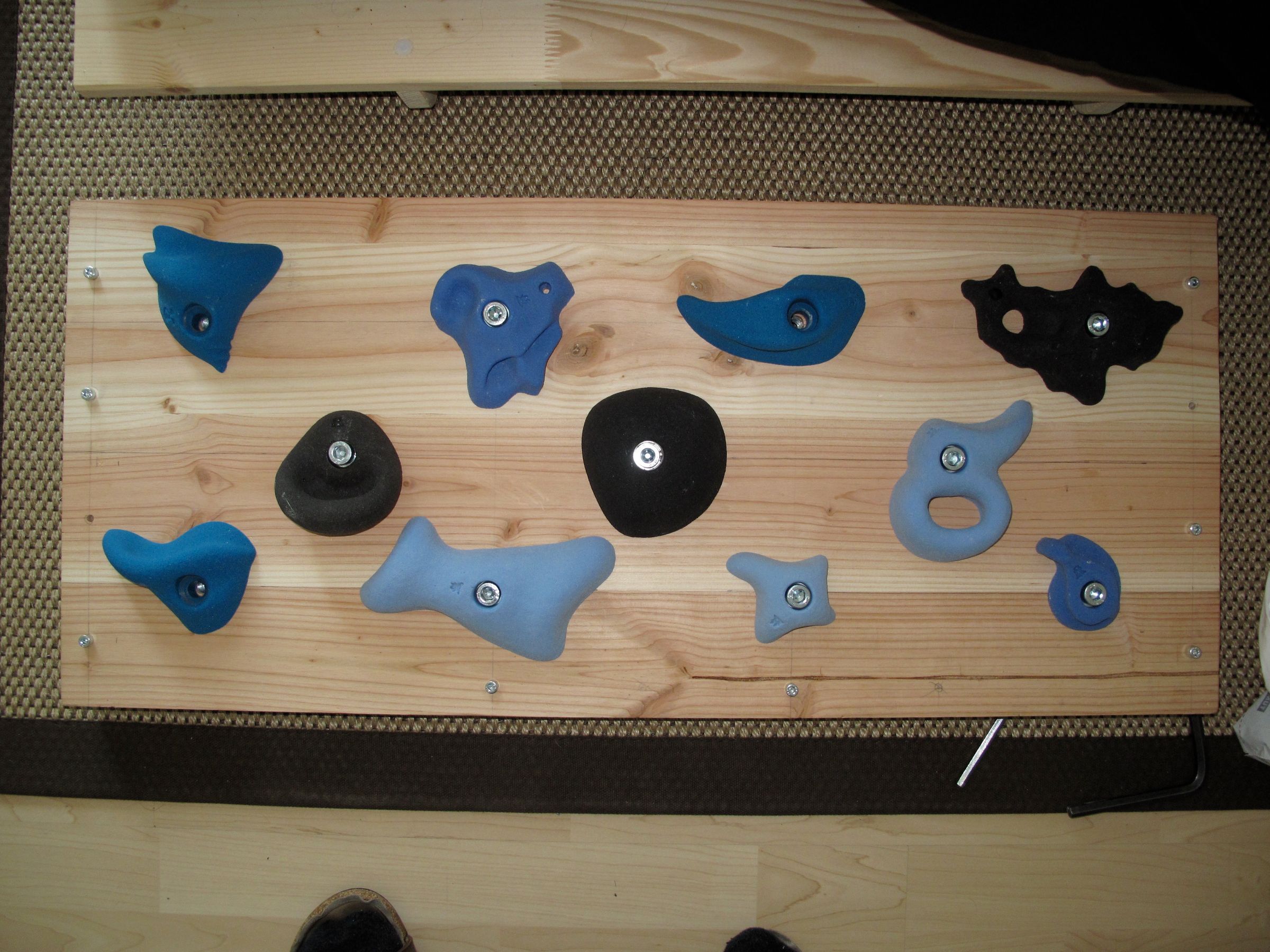 Training Board for Bouldering/climbing the HangBoard 3 Steps (with Pictures) Instructables