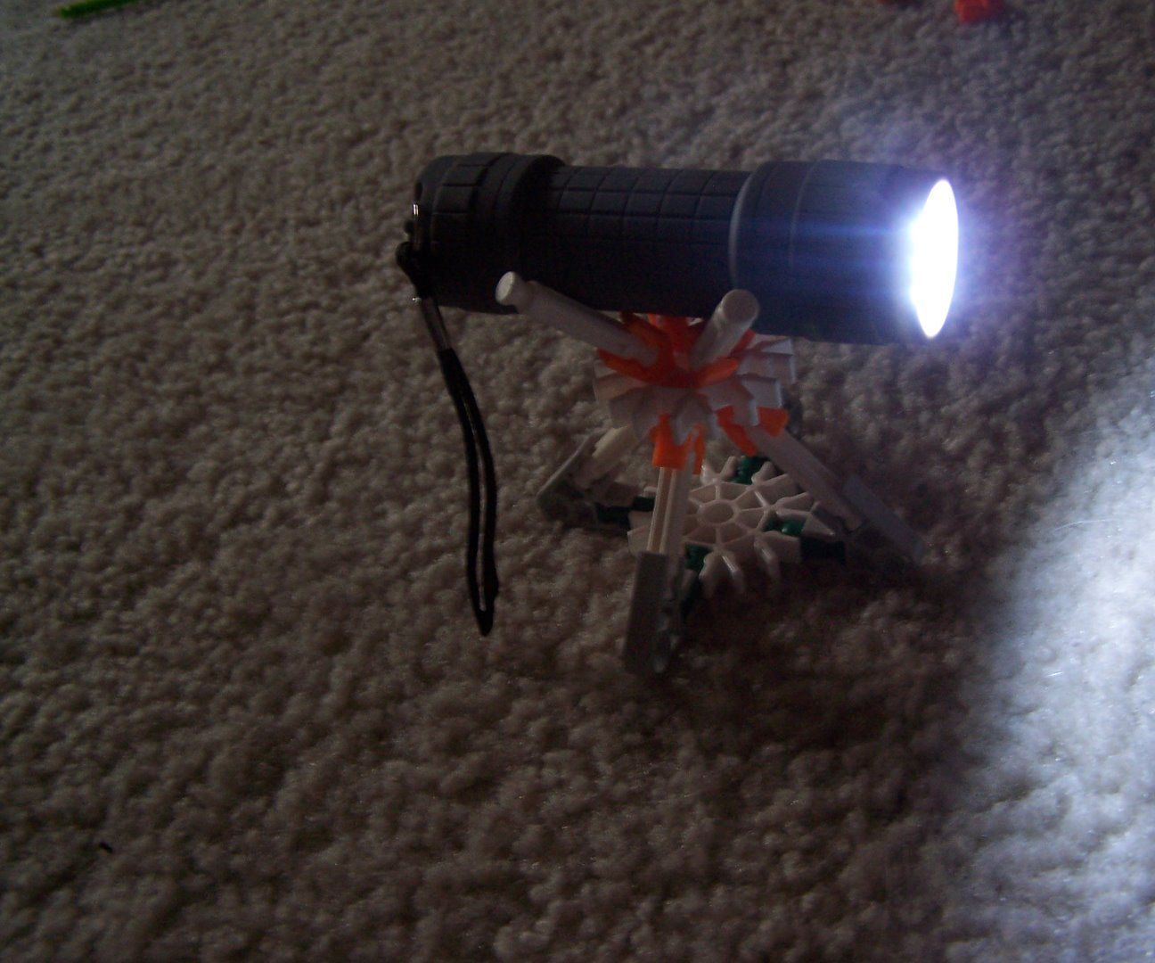 knex flashlight/baseball holder