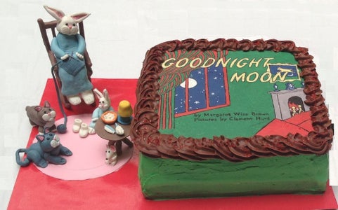 Goodnight Moon Cake