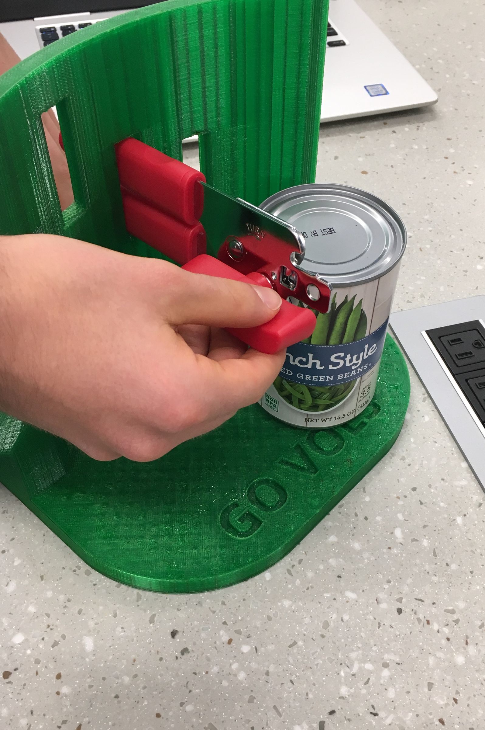 How to Use a Onehanded Can Opener 5 Steps Instructables