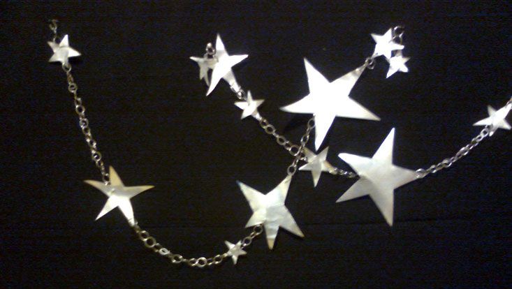 Christmas/New Year's Decoration (from Old Calendar and Empty Can)
