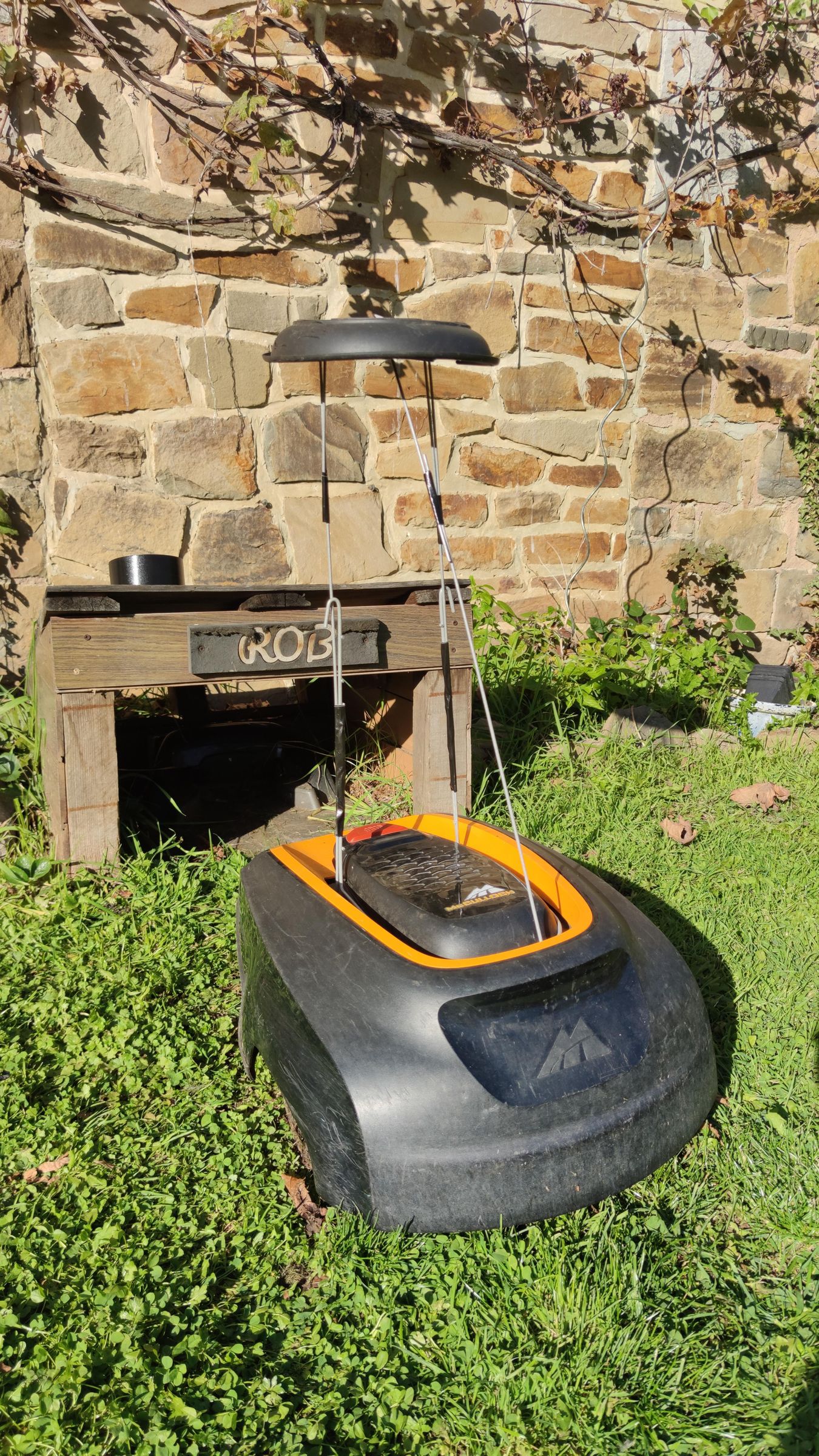 Automatic Ghost (from Robot Lawn Mower) 4 Steps Instructables
