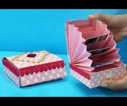 DIY Paper Crafts: Accordion Card Holder