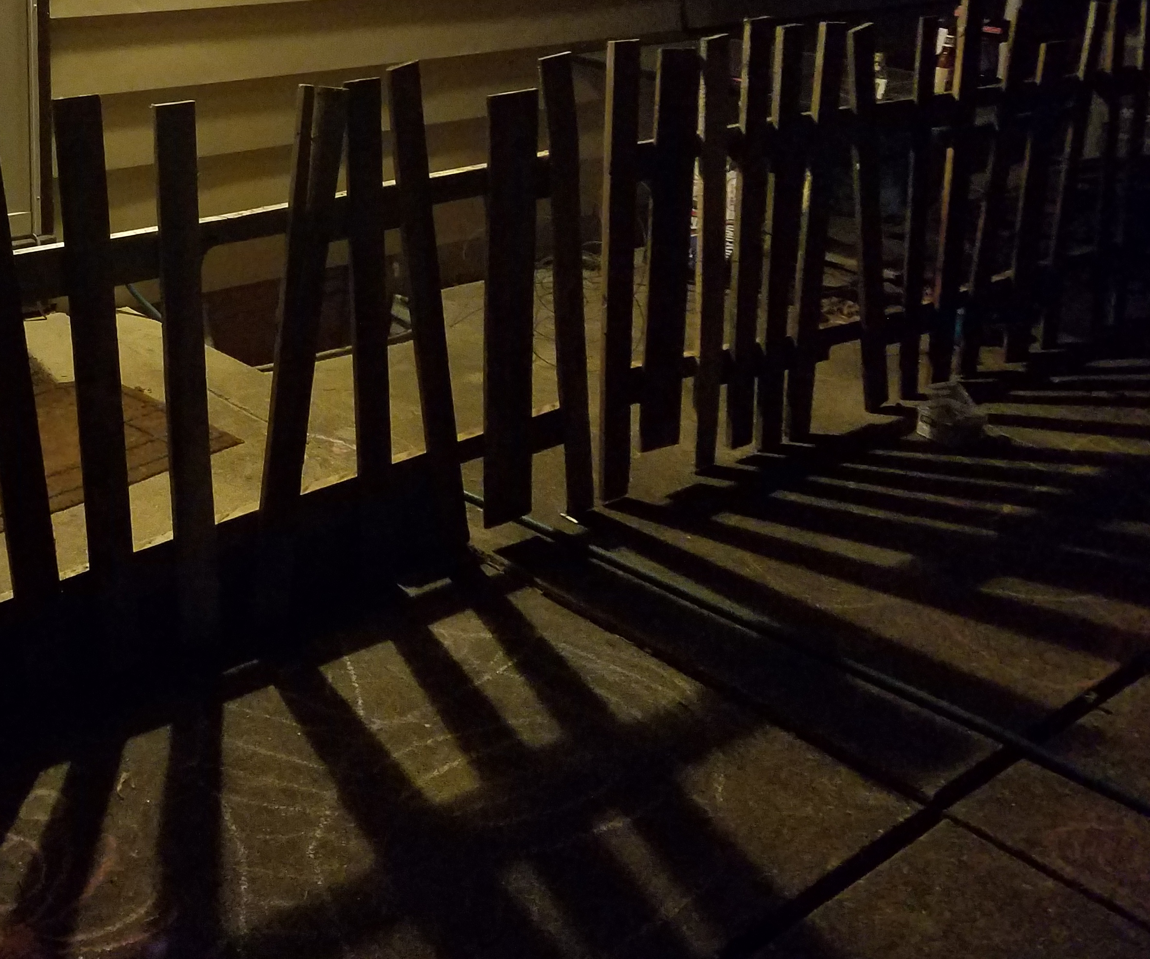 Spooky Halloween Pallet Fence