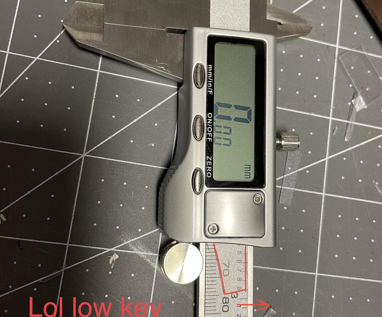 Caliper Battery Hack, No Solder, Scrap Plastic (Accidental Toggle Switch)