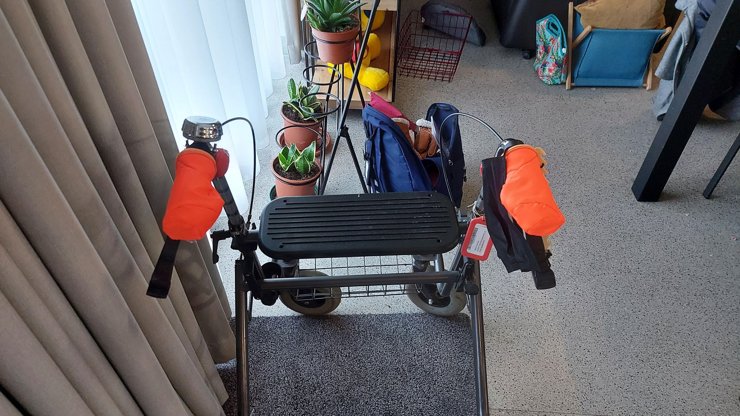 D4E1 - Custom Walker Handle Sleeves