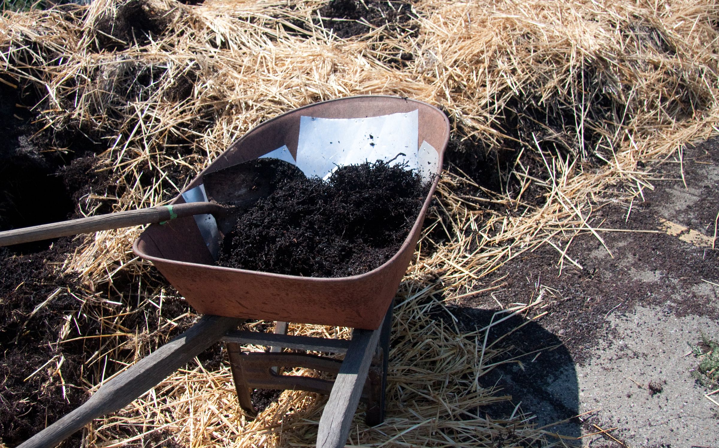 How to Repair a Rusty Wheelbarrow