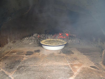 Cooking in a Wood Fired Oven 5 - Baking Bread and Pies