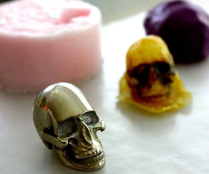 4 Ways of Creating Custom Rubber Molds (Halloween Skull Edition!)