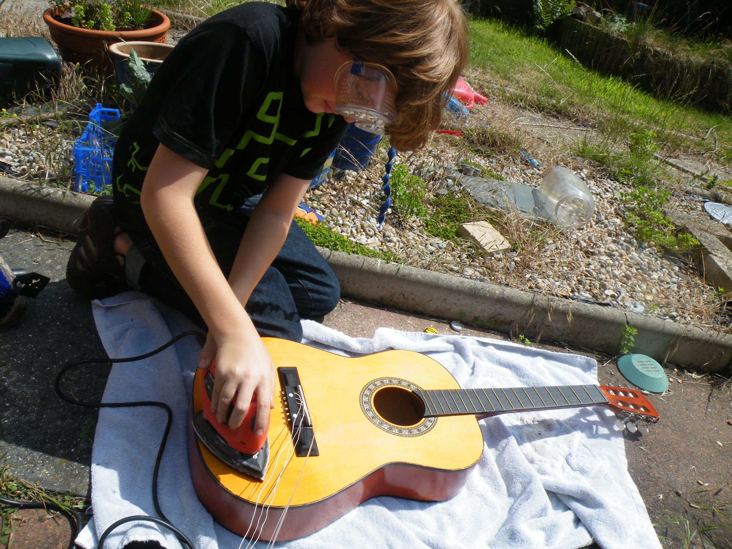Acoustic Guitar MakeOver. 7 Steps Instructables