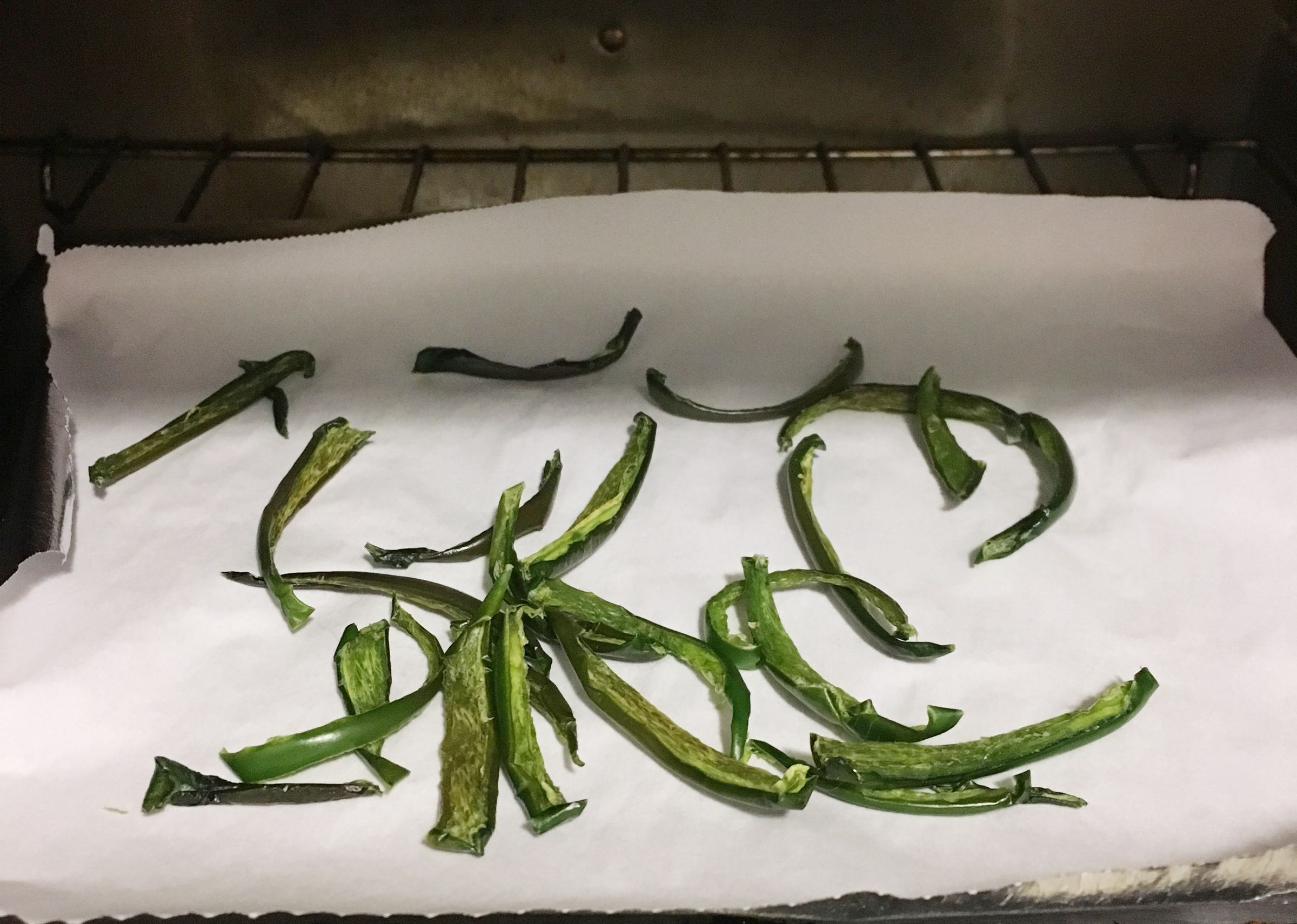 Drying Jalapenos in a Toaster Oven 4 Steps (with Pictures