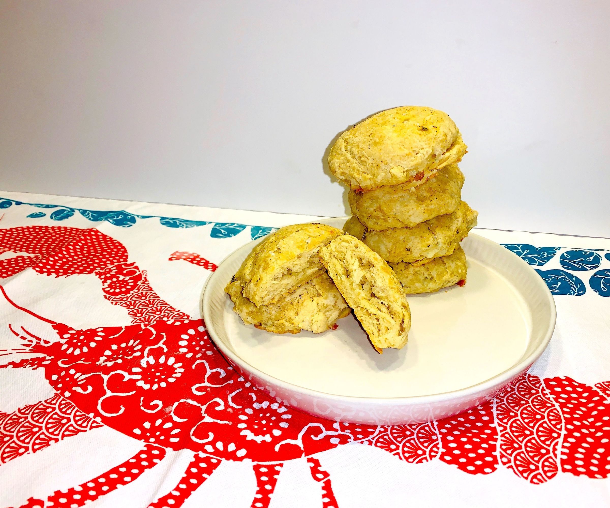 Copycat Red Lobster Cheddar Bay Biscuit