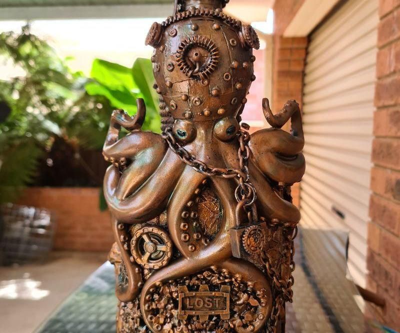 12 Ways to Add Texture to Mixed Media Art Bottles