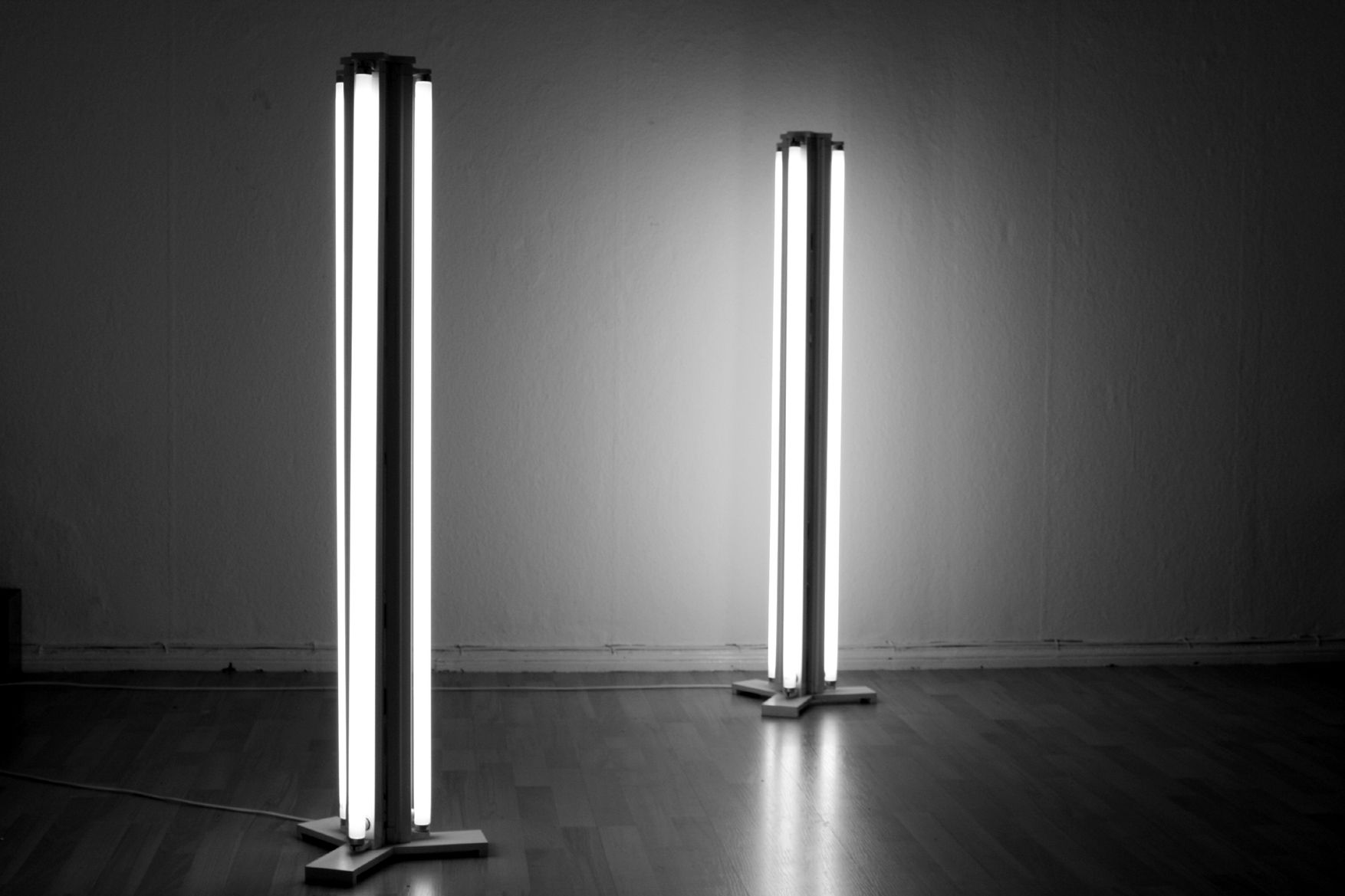 FLUORESCENT FLOOR LAMP : 9 Steps (with Pictures) - Instructables