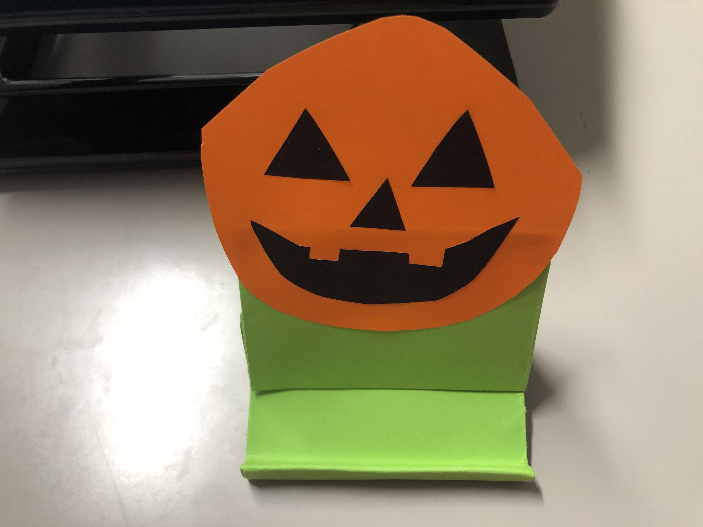 DIY Phone Holder(Halloween Theme) : 12 Steps - Instructables