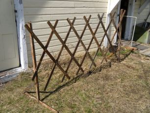 Expandable/Collapsible Garden Trellis