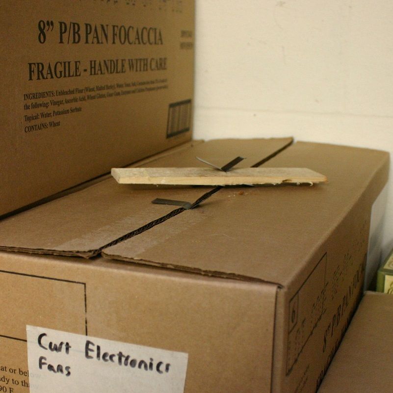 Quick Cardboard Box Closures