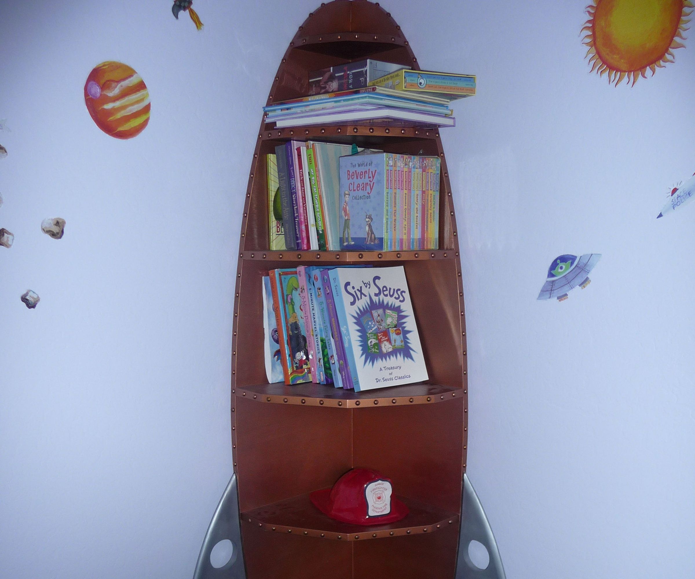 Rocket Corner Shelf