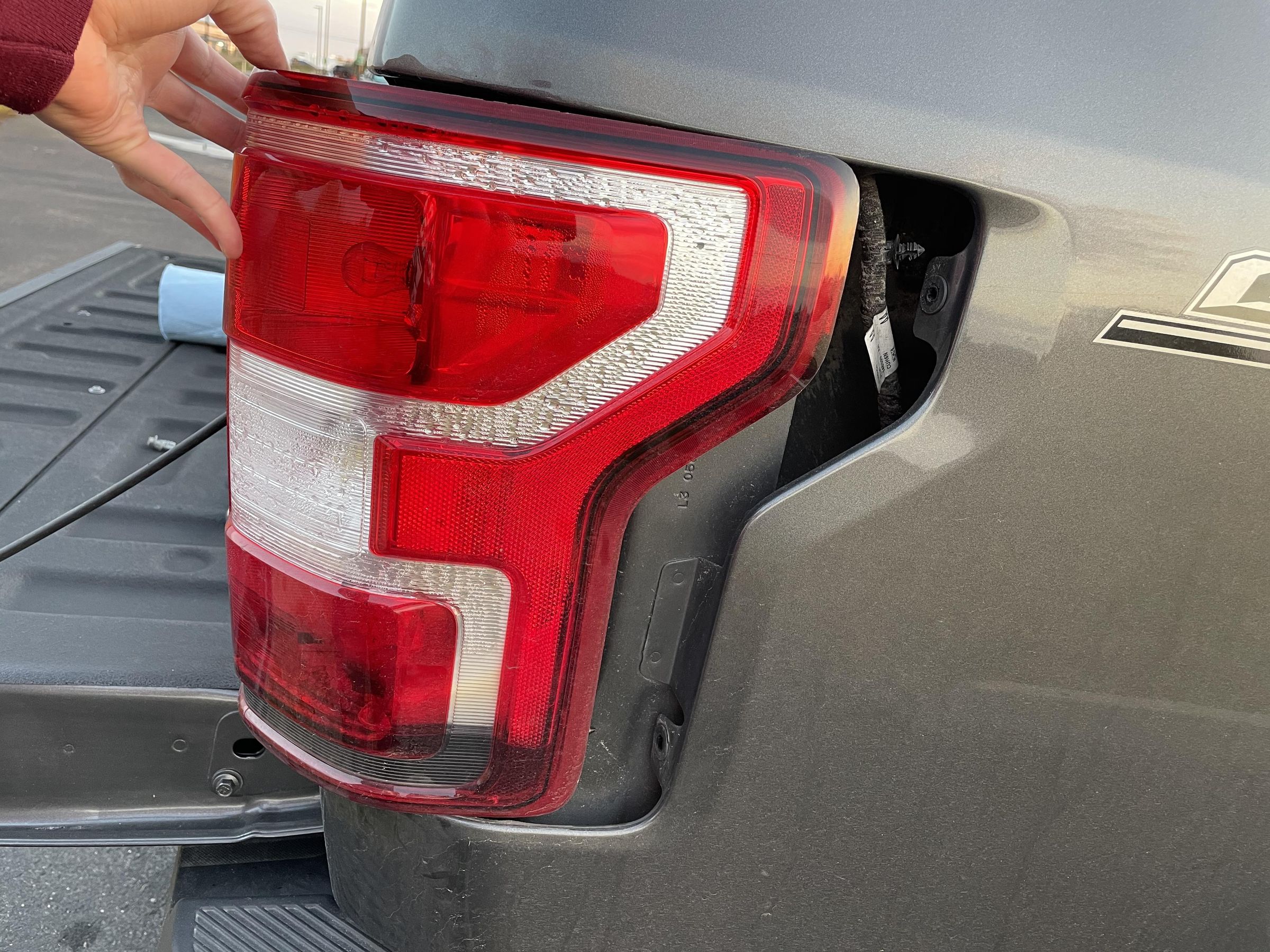 How to Change a Broken Tail Light Bulb in a Ford F150 10 Steps (with