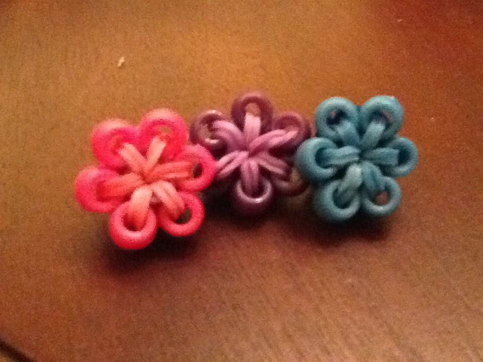 Rainbow Loom Bead Flower Charm