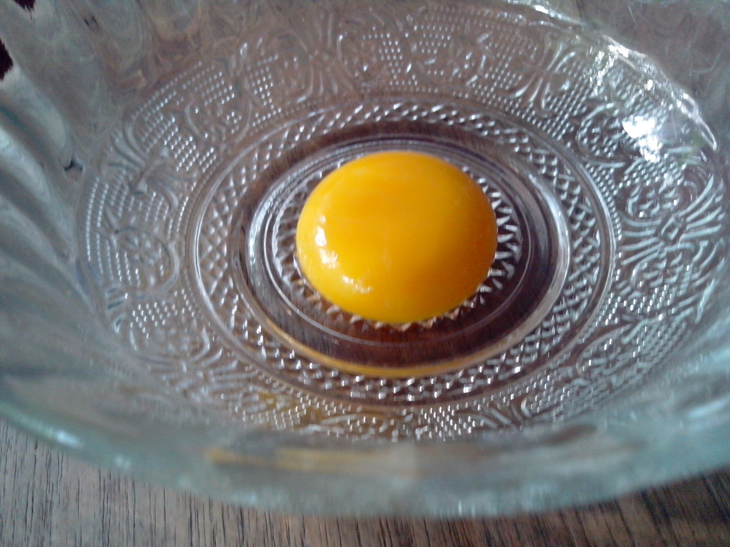 Easiest Way to Separate Egg White. Using a PET Bottle. 6 Steps