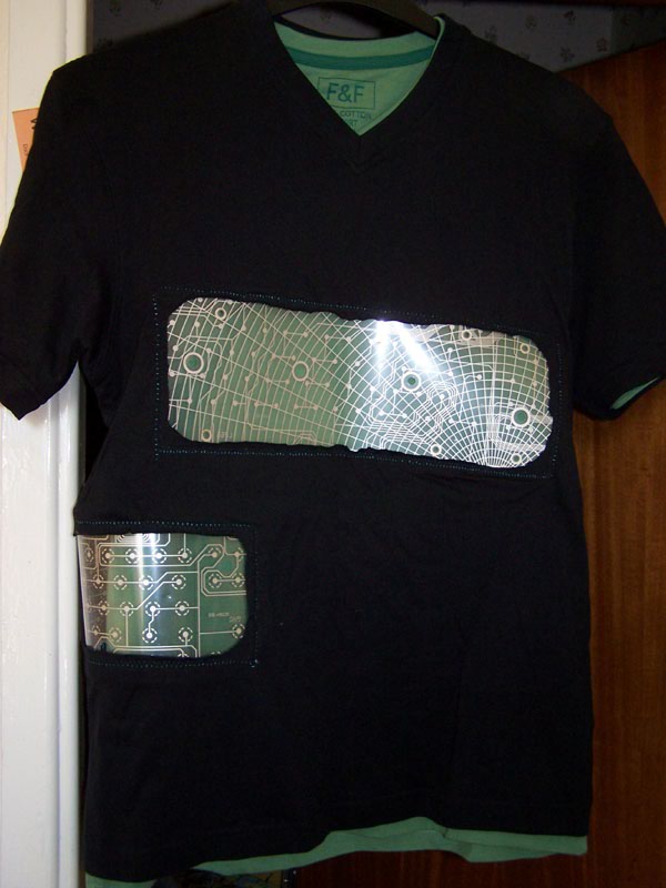 How to Make a Cool Cyberpunk Top Using Keyboard Bits