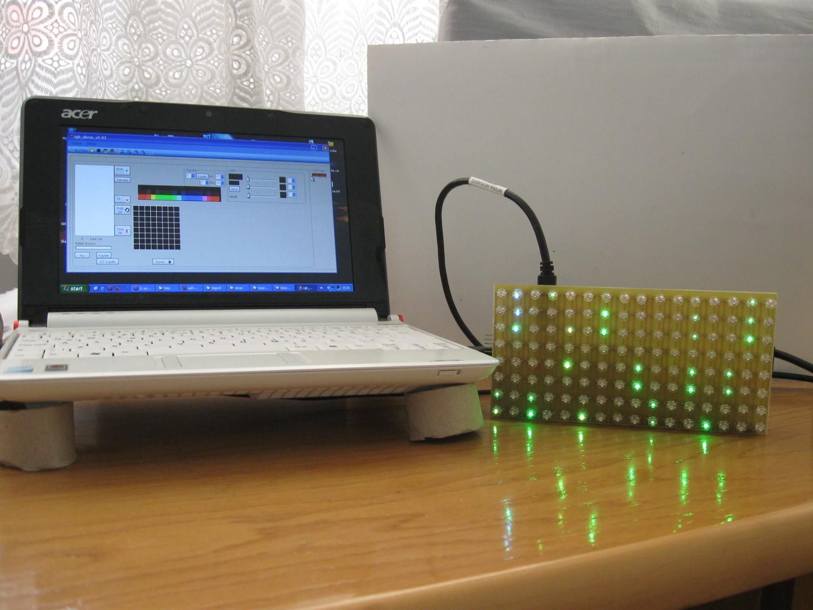 Cascadable 8x16 Rgb Led Matrix
