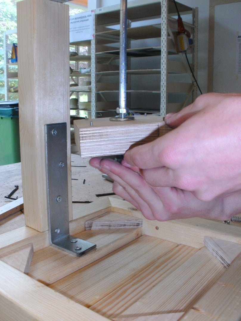 Assembly of the Handle With the Silicone Pistol (2 & 3)