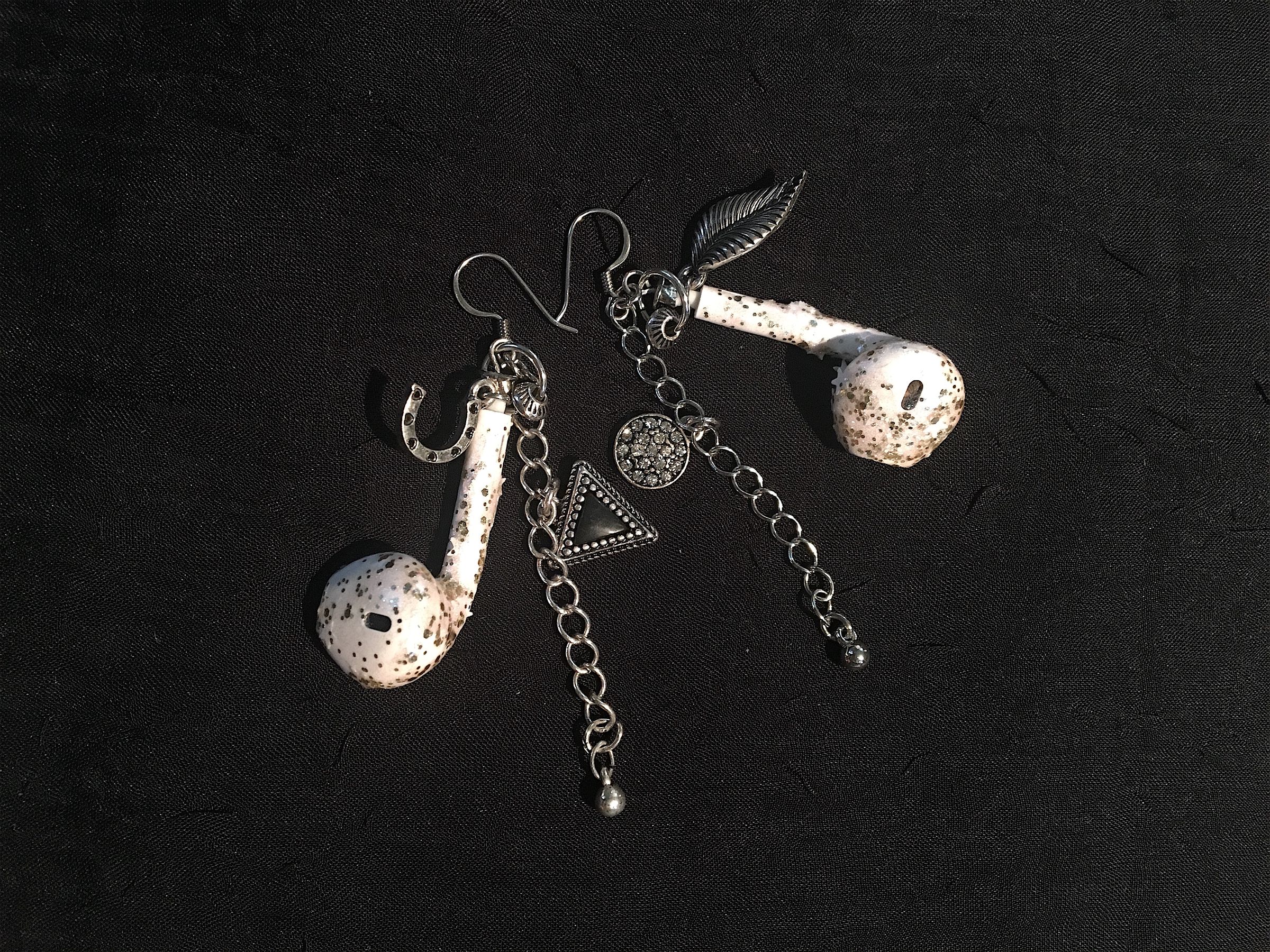 Recycle Old Headphones 8 Steps (with Pictures) Instructables