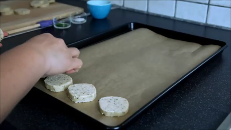 Step 3: Cutting & Preparing Crackers