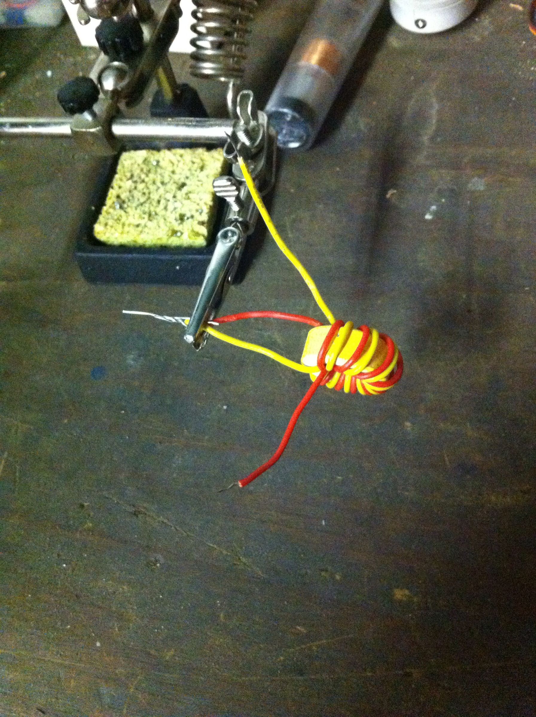 Basic Joule Thief Flashlight : 6 Steps (with Pictures) - Instructables