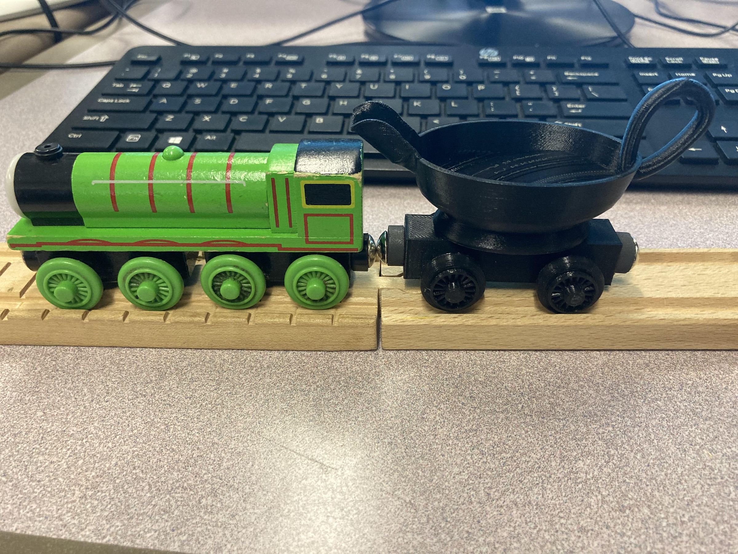 Gravy Boat Train (Thomas and Friends Compatible) 4 Steps Instructables