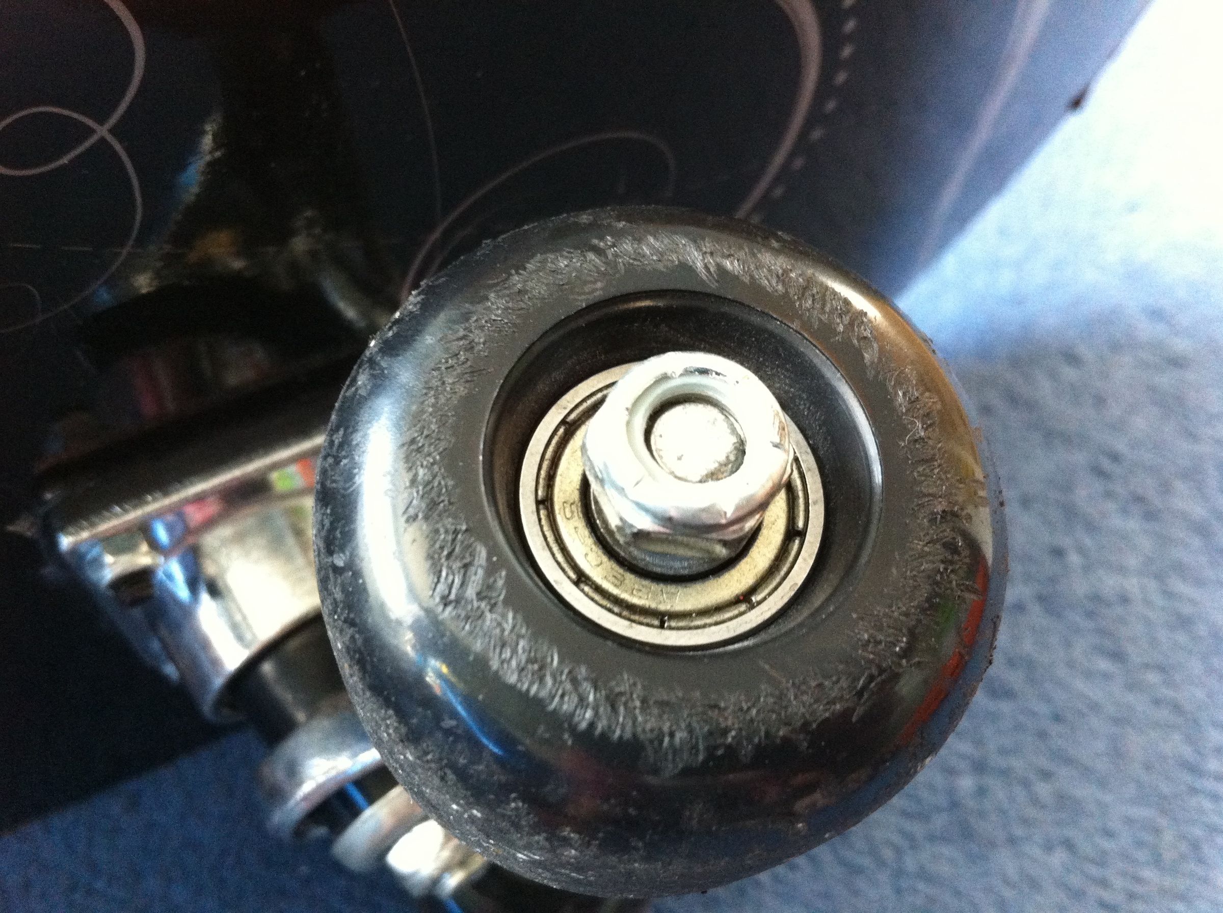 Replace Skateboard Bearings 4 Steps (with Pictures) Instructables