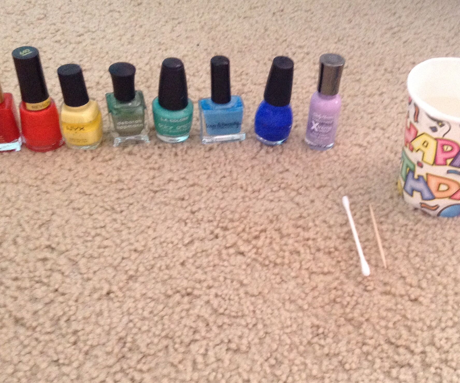 Rainbow Marble Nail Art: Materials 